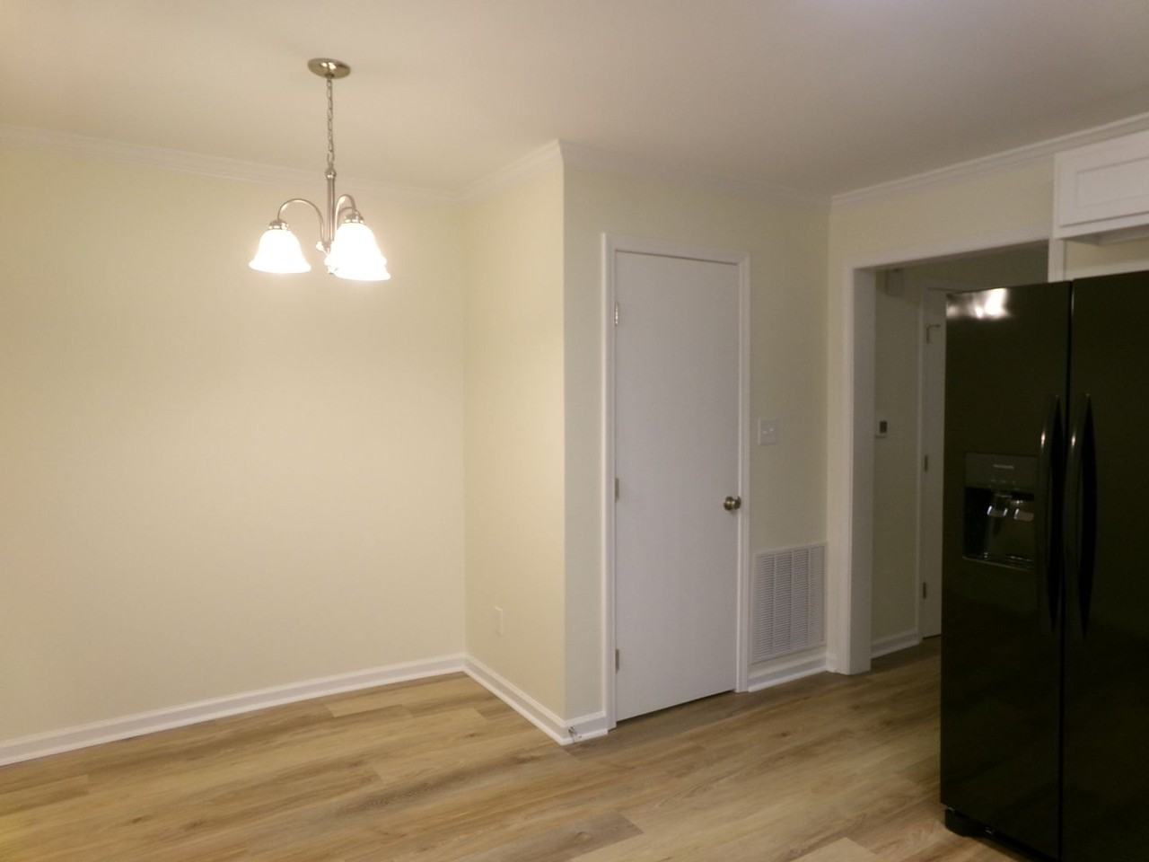 5303 Summit Heights Dr - Photo 4 of 18