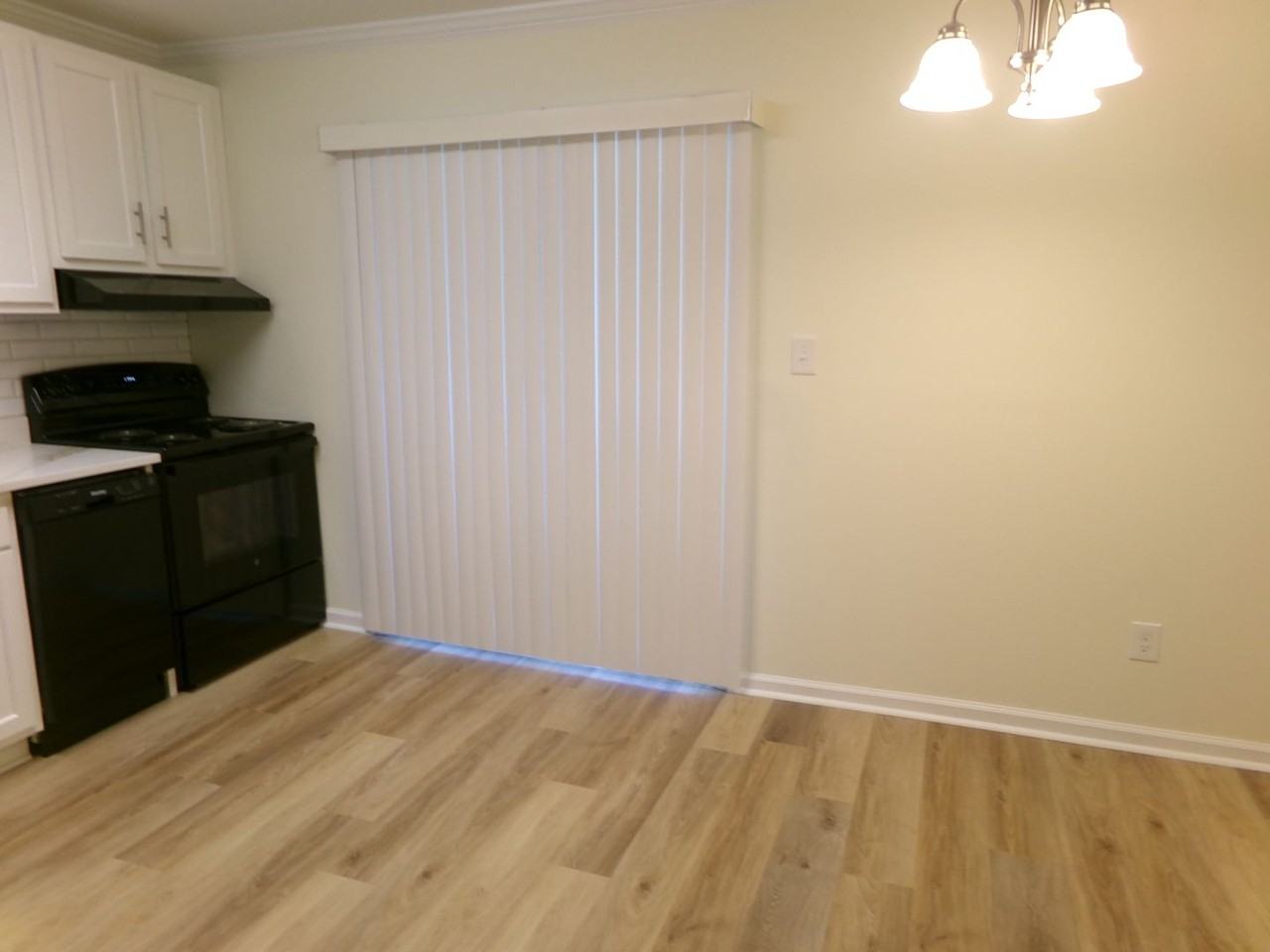 5303 Summit Heights Dr - Photo 6 of 18