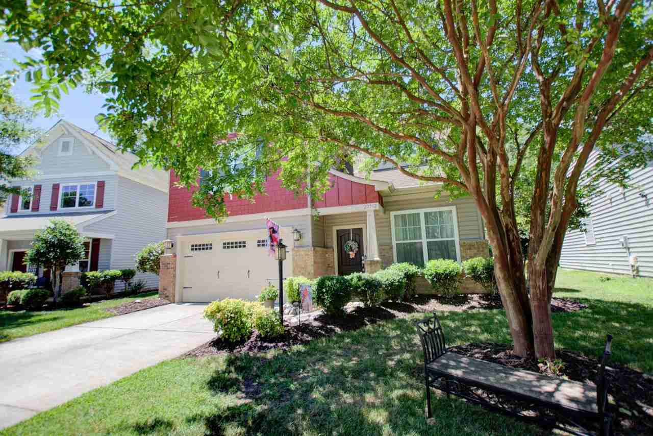 22262 Charthouse Ln - Photo 2 of 50