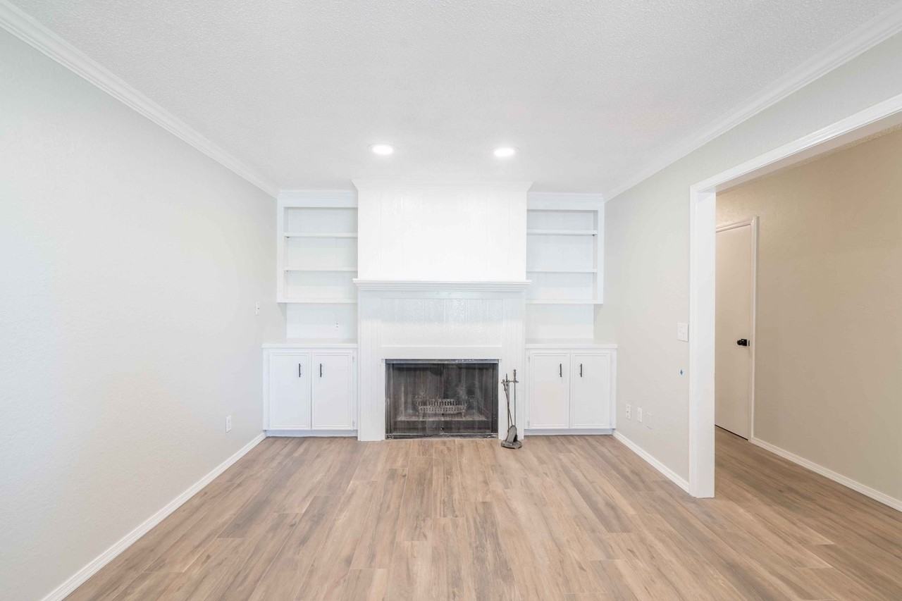 3321 S Ash Ave - Photo 5 of 20