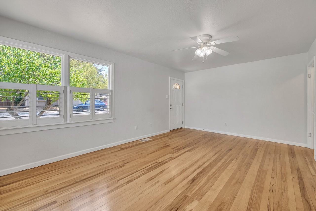 612 Orange Grove Way - Photo 3 of 27
