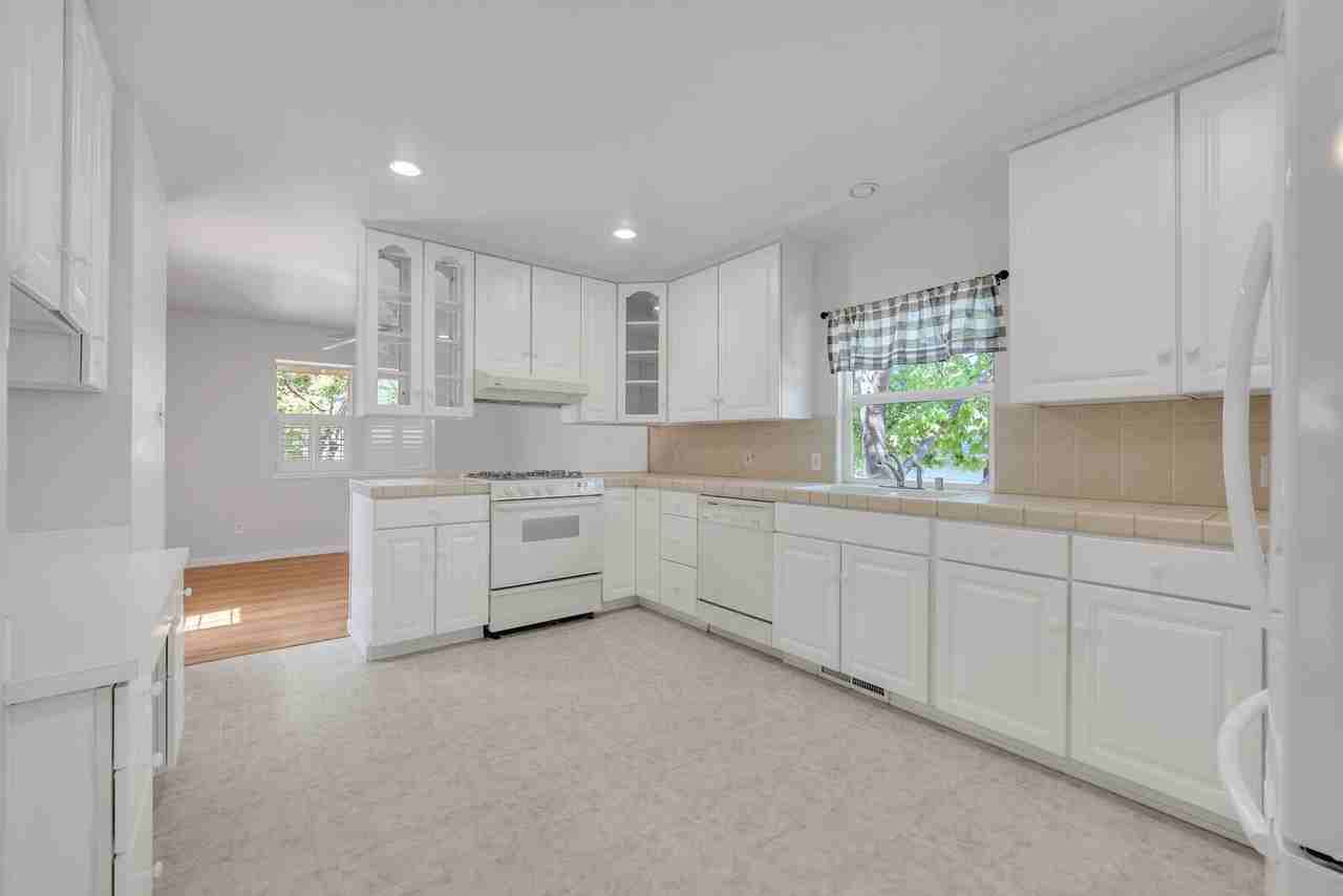 612 Orange Grove Way - Photo 5 of 27