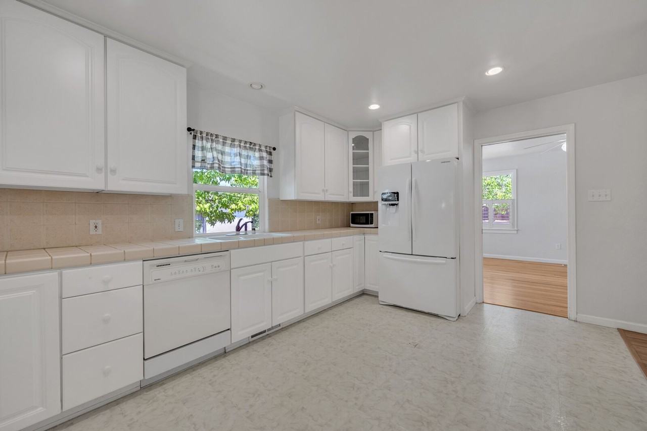 612 Orange Grove Way - Photo 7 of 27