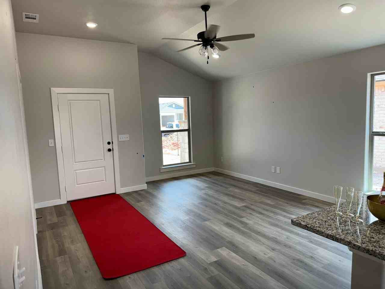 6410 Athens St - Photo 3 of 16
