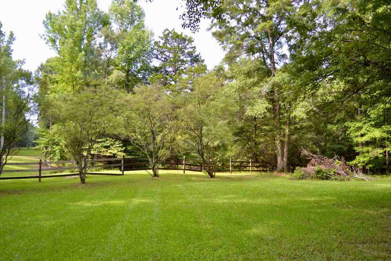 7330 Society Hill Rd - Photo 4 of 34
