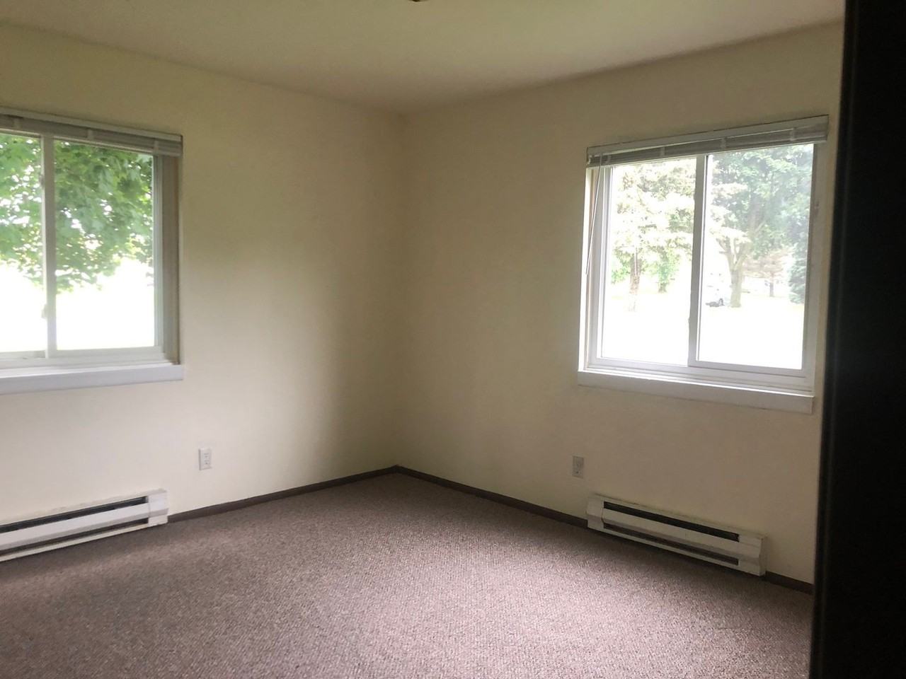 Marathon - 2096 Lilly Street - Photo 5 of 8