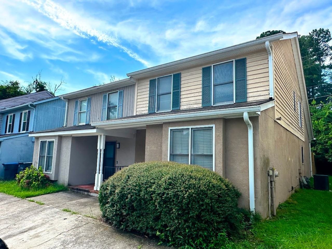 2912 Norgate Dr - Photo 3 of 50