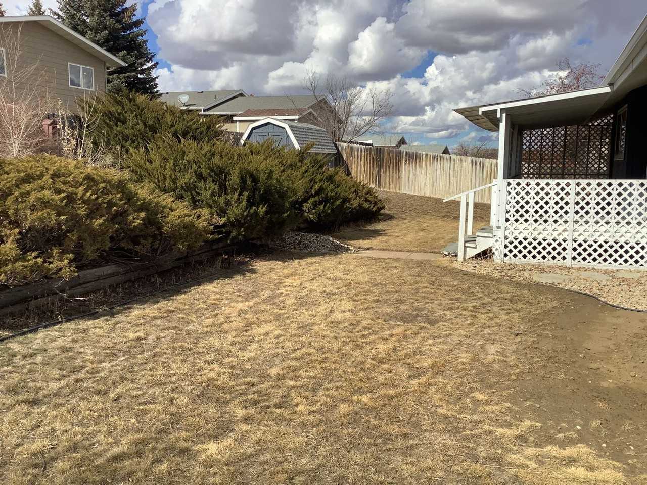 548 4th Ave Sw - Photo 2 of 14