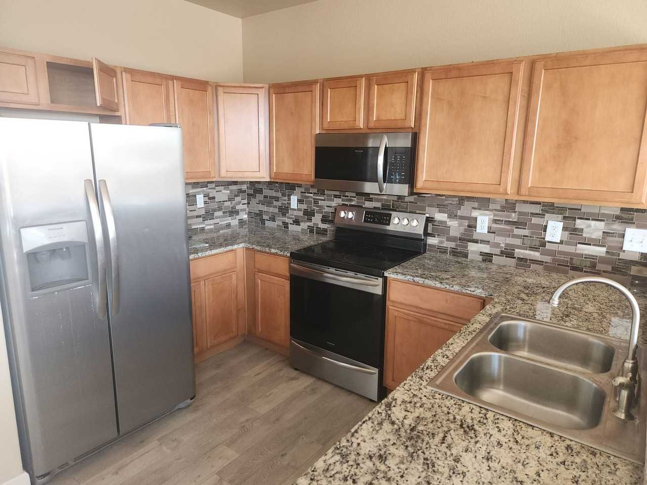 8179 Meadowcrest Dr - Photo 2 of 26
