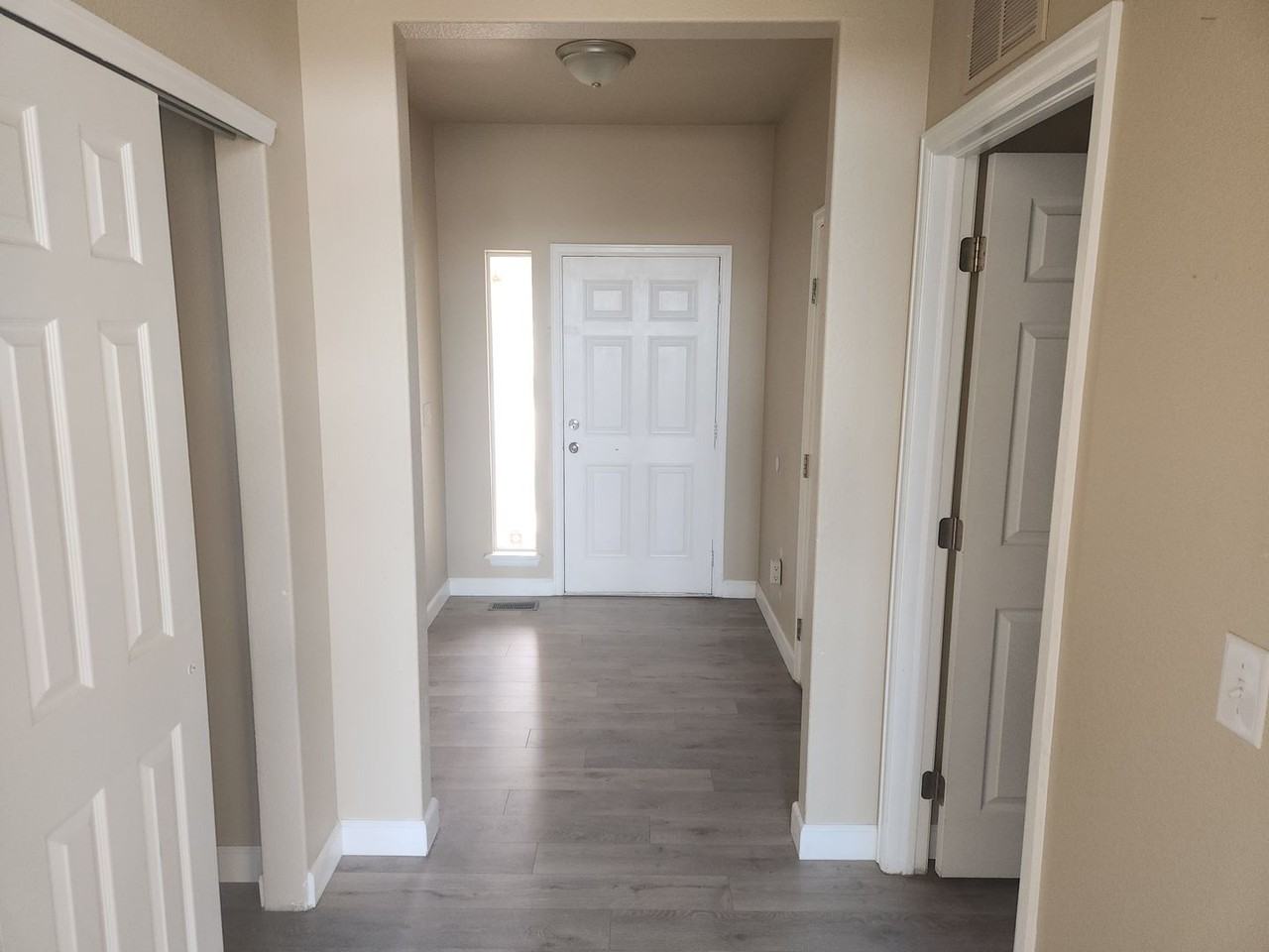 8179 Meadowcrest Dr - Photo 6 of 26