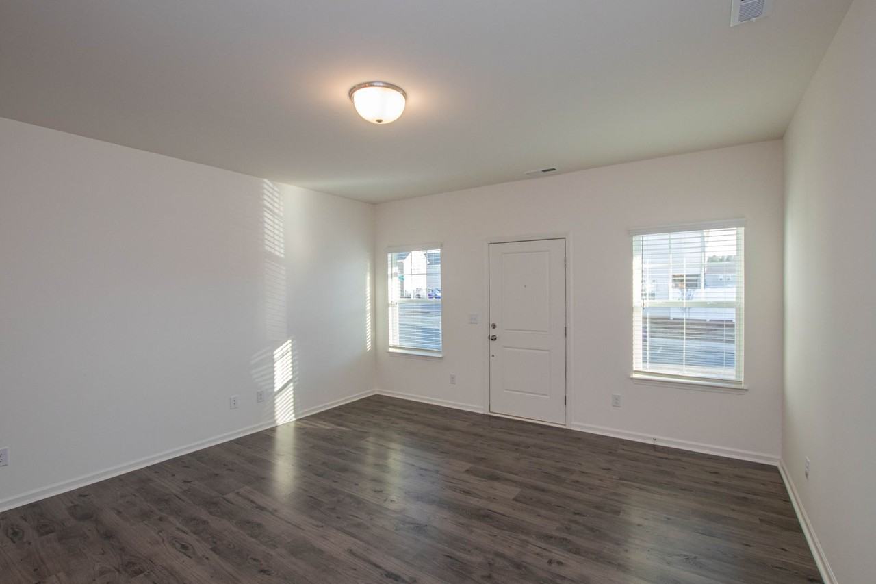 3983 Wagon Way - Photo 2 of 12