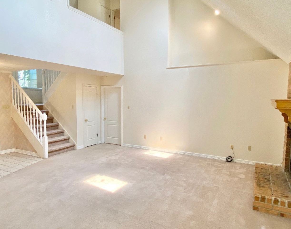 1804 Volley Ln - Photo 3 of 14