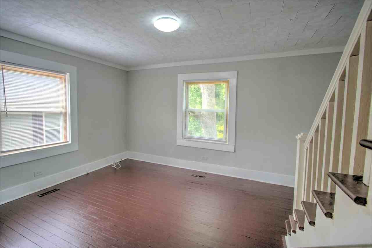 1011 E Ellerbee St - Photo 6 of 11