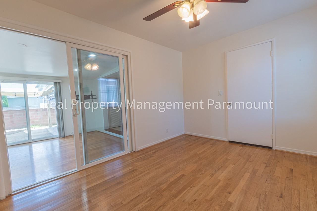 1425 W 187th Pl - Photo 2 of 32