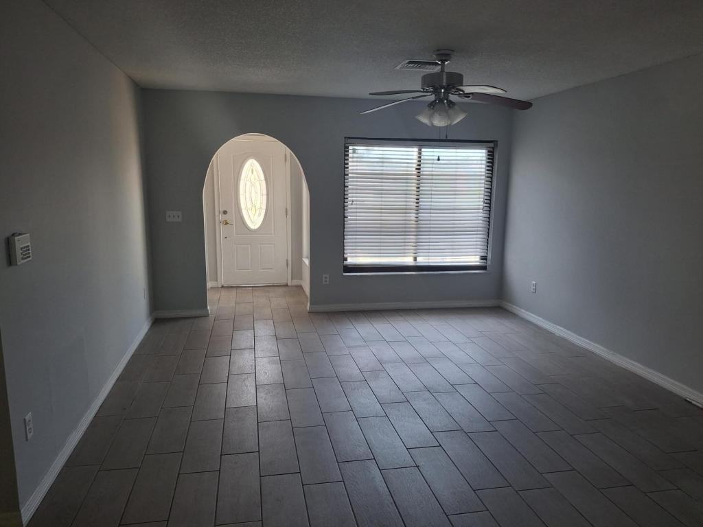 2721 Whether Dr - Photo 3 of 15