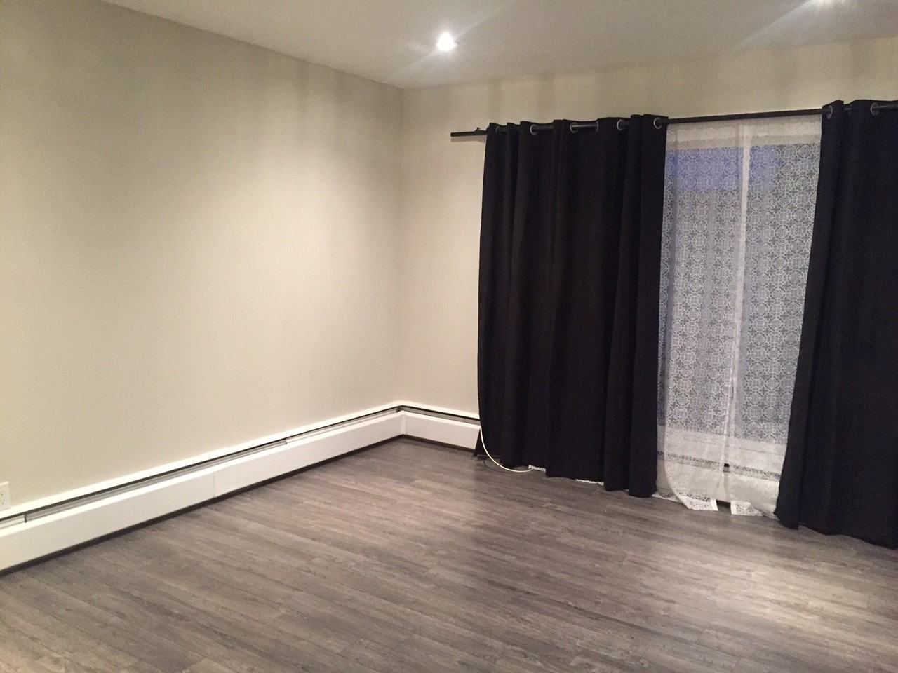 8518 106 Street - Photo 2 of 21
