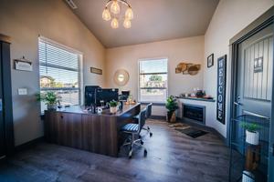 featured image of 3570 Sw Metolius Ave