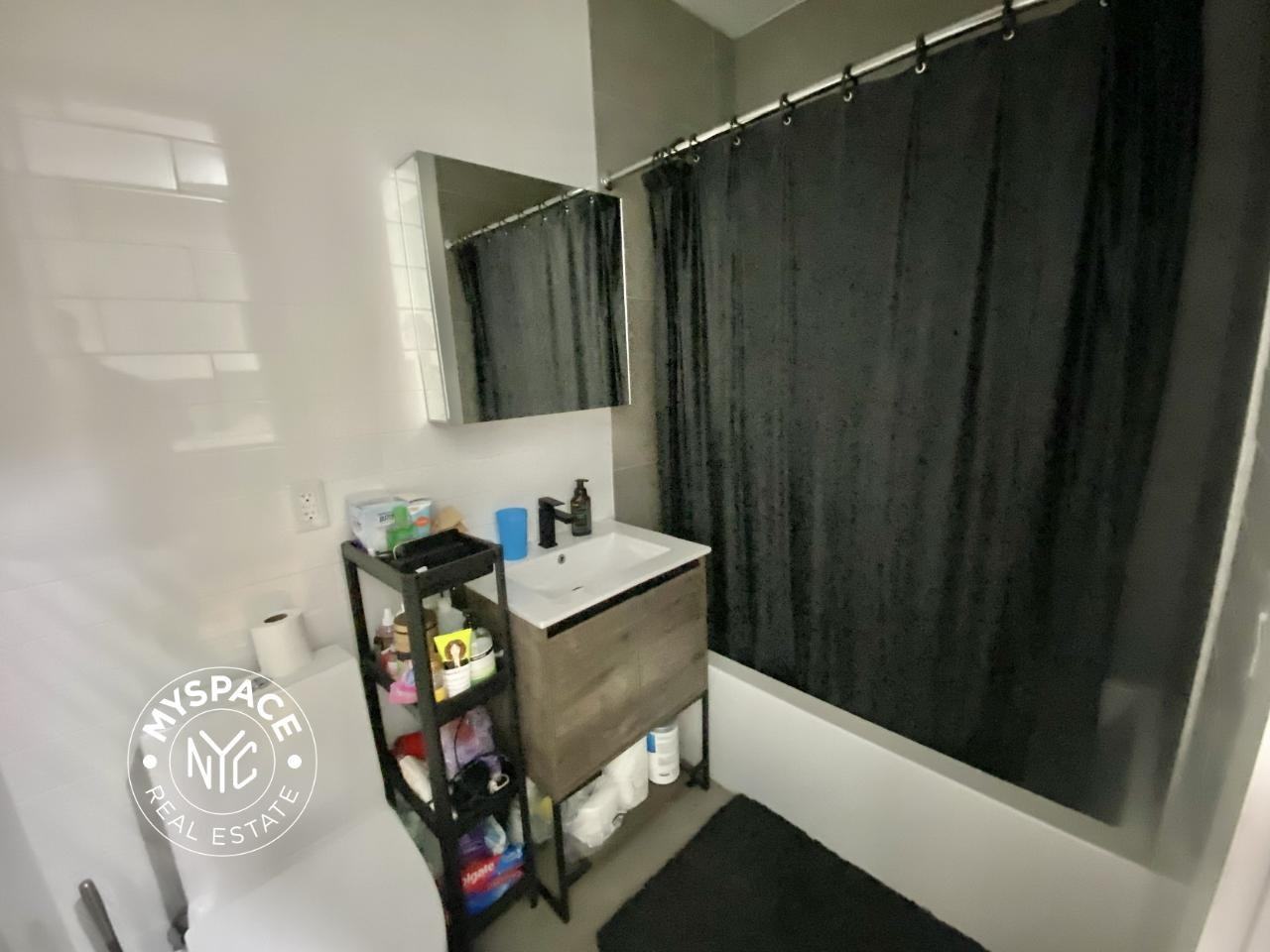 197 Stockholm St #2r - Photo 3 of 9