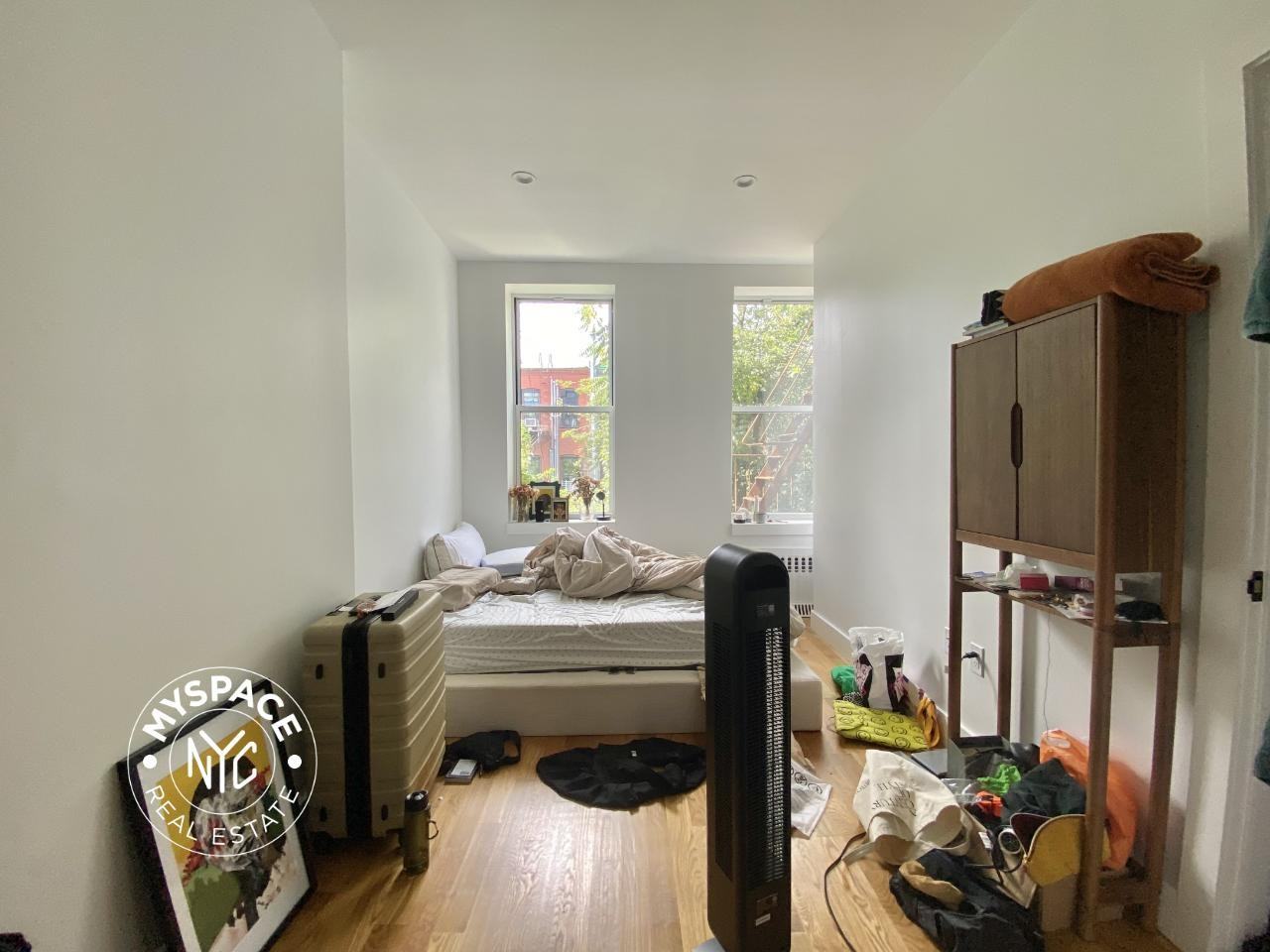 197 Stockholm St #2r - Photo 4 of 9