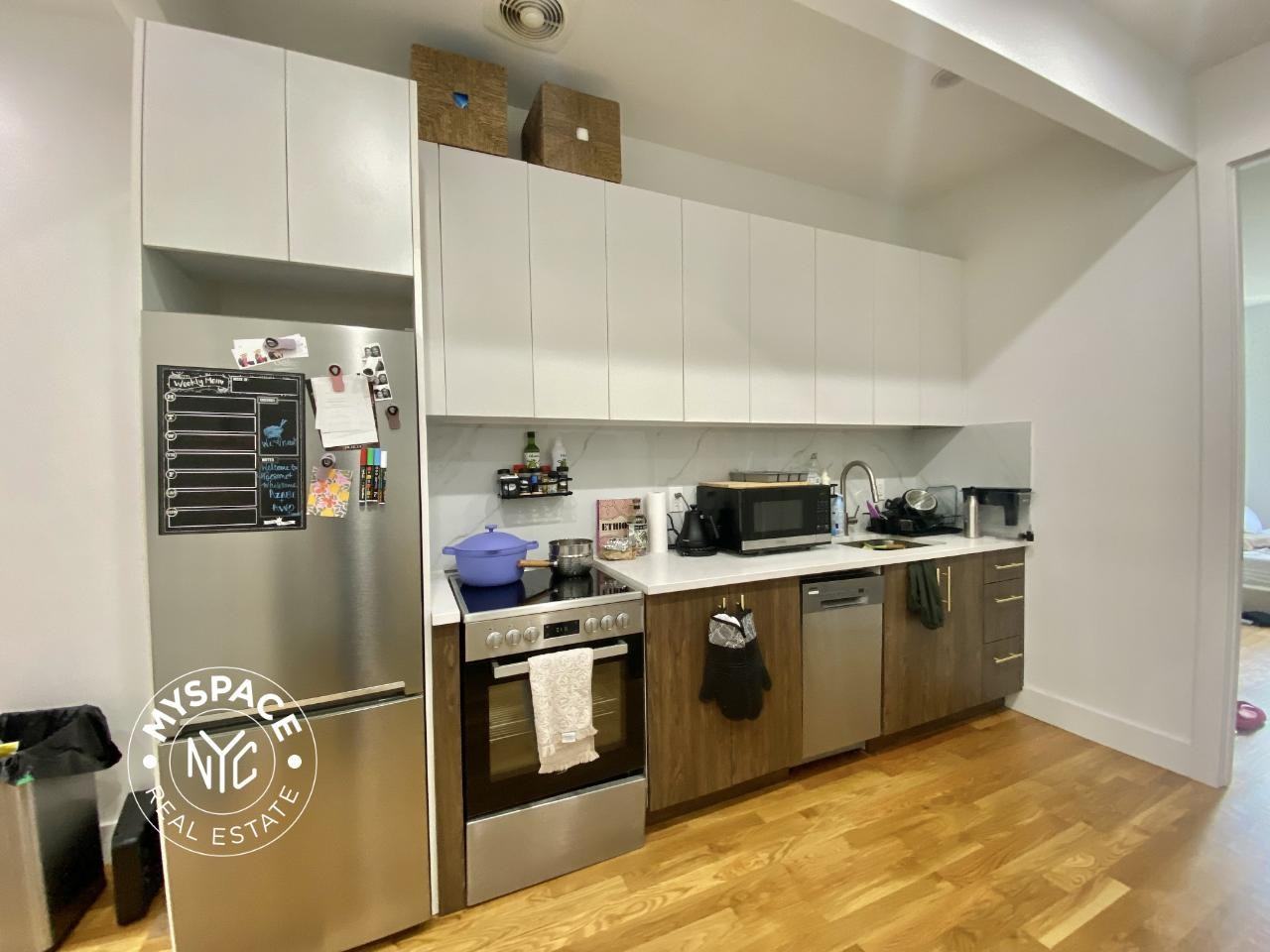197 Stockholm St #2r - Photo 6 of 9