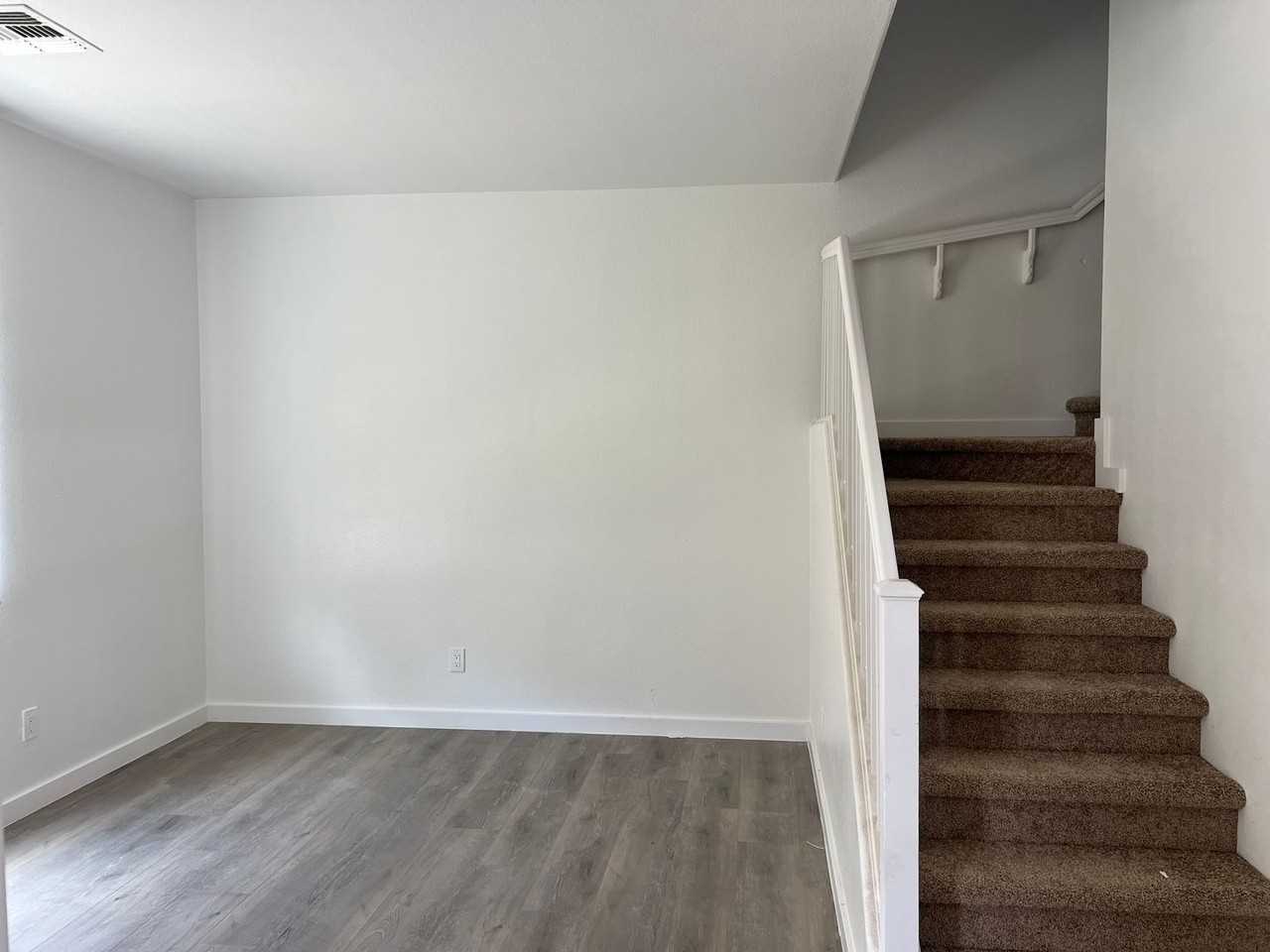 1426 E Romley Ave - Photo 6 of 24