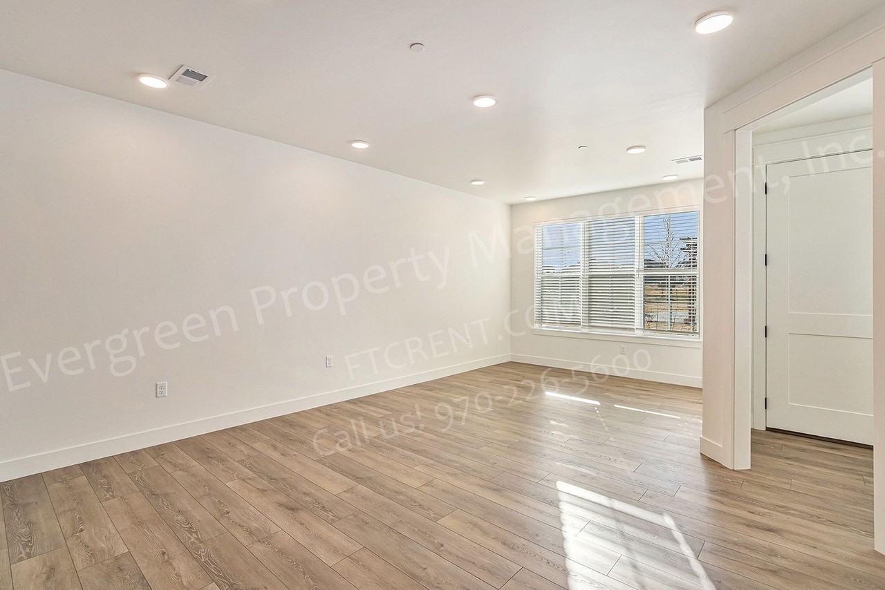 3045 E Trilby Rd - Photo 7 of 26
