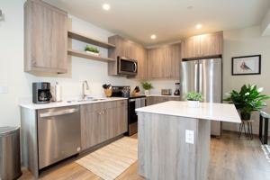featured image of 405 Laurel St