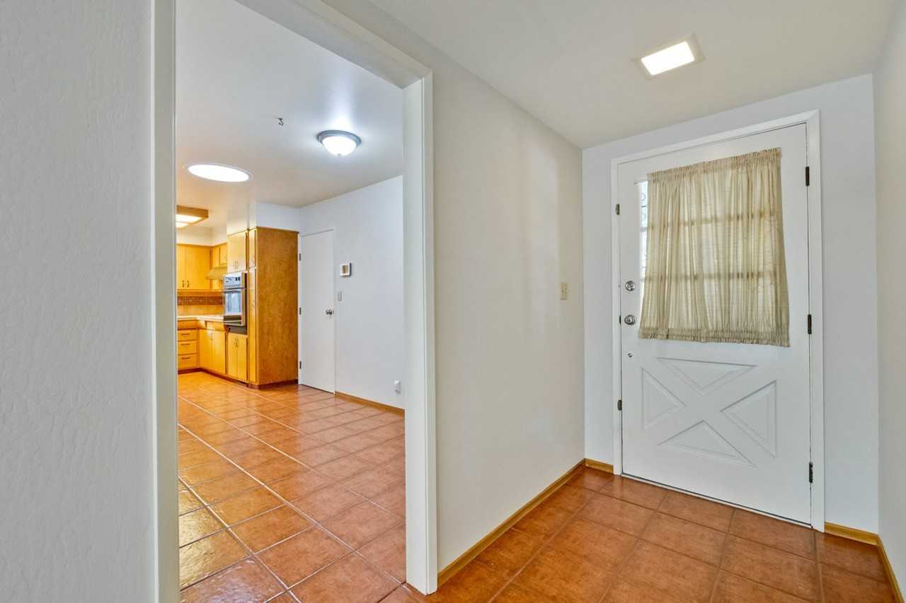 1534 Crespi Dr - Photo 7 of 50