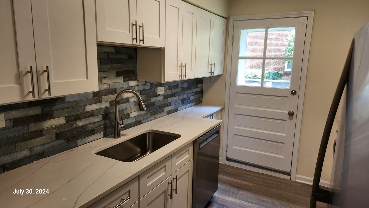 361 *2620 CENTRAL STREET LLC* - Photo 7 of 26