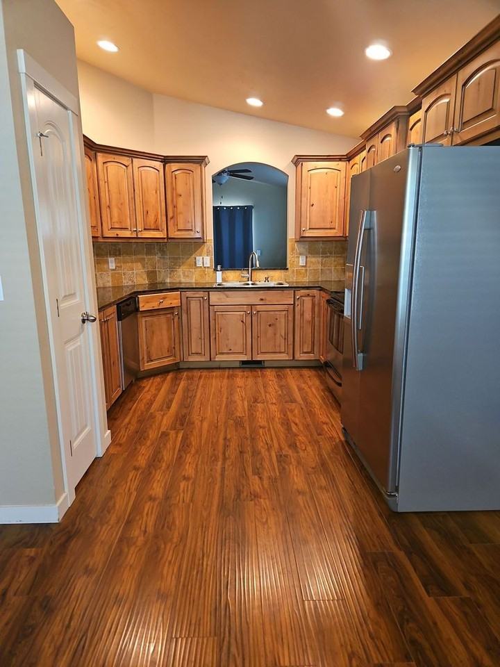 5664 N Hertford Way - Photo 2 of 13