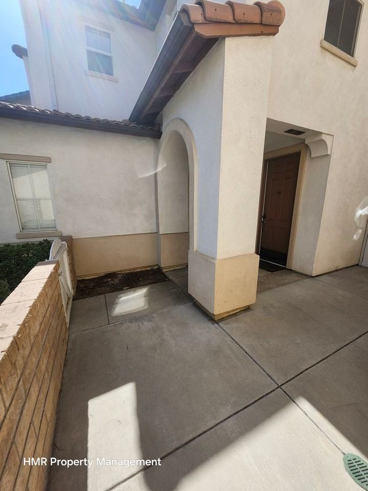 6854 Cosmos St - Photo 6 of 14
