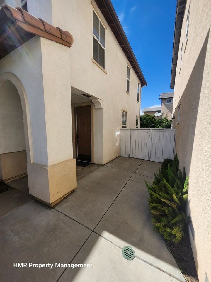6854 Cosmos St - Photo 7 of 14