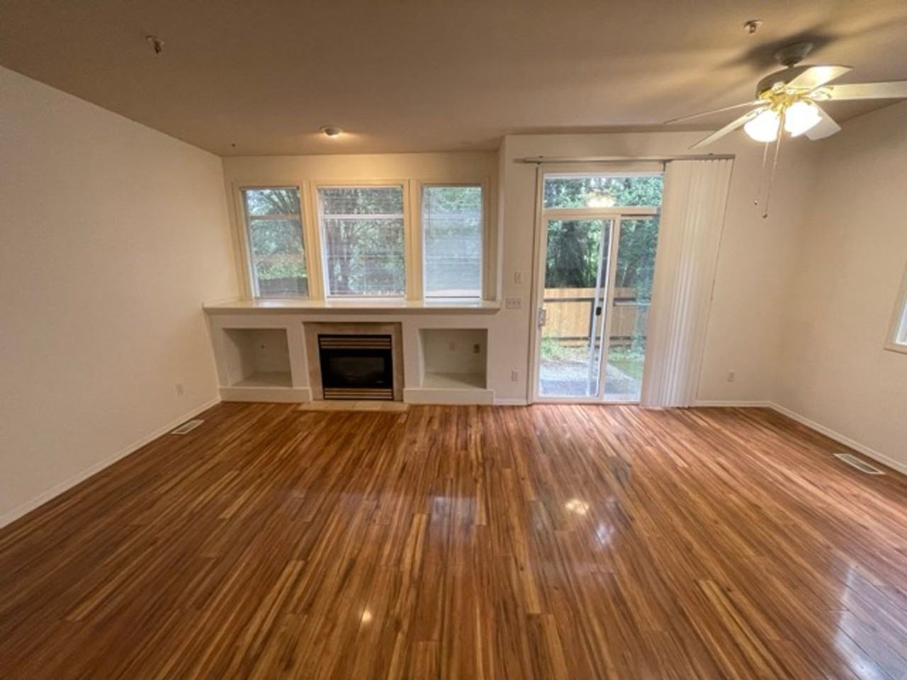 12117 15th Ave W - Photo 2 of 14