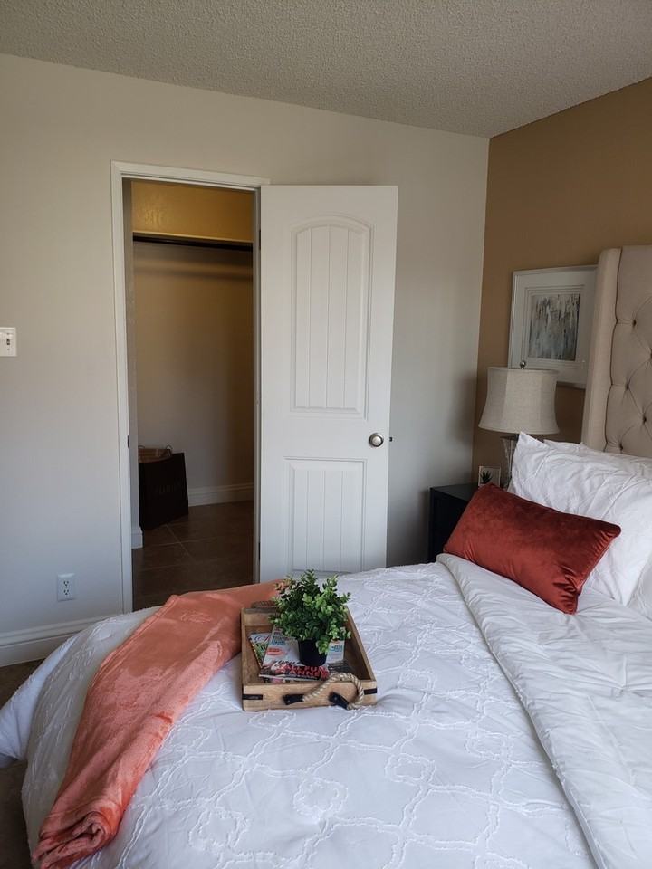 Flamingo Polo Club Condominiums - Photo 3 of 50