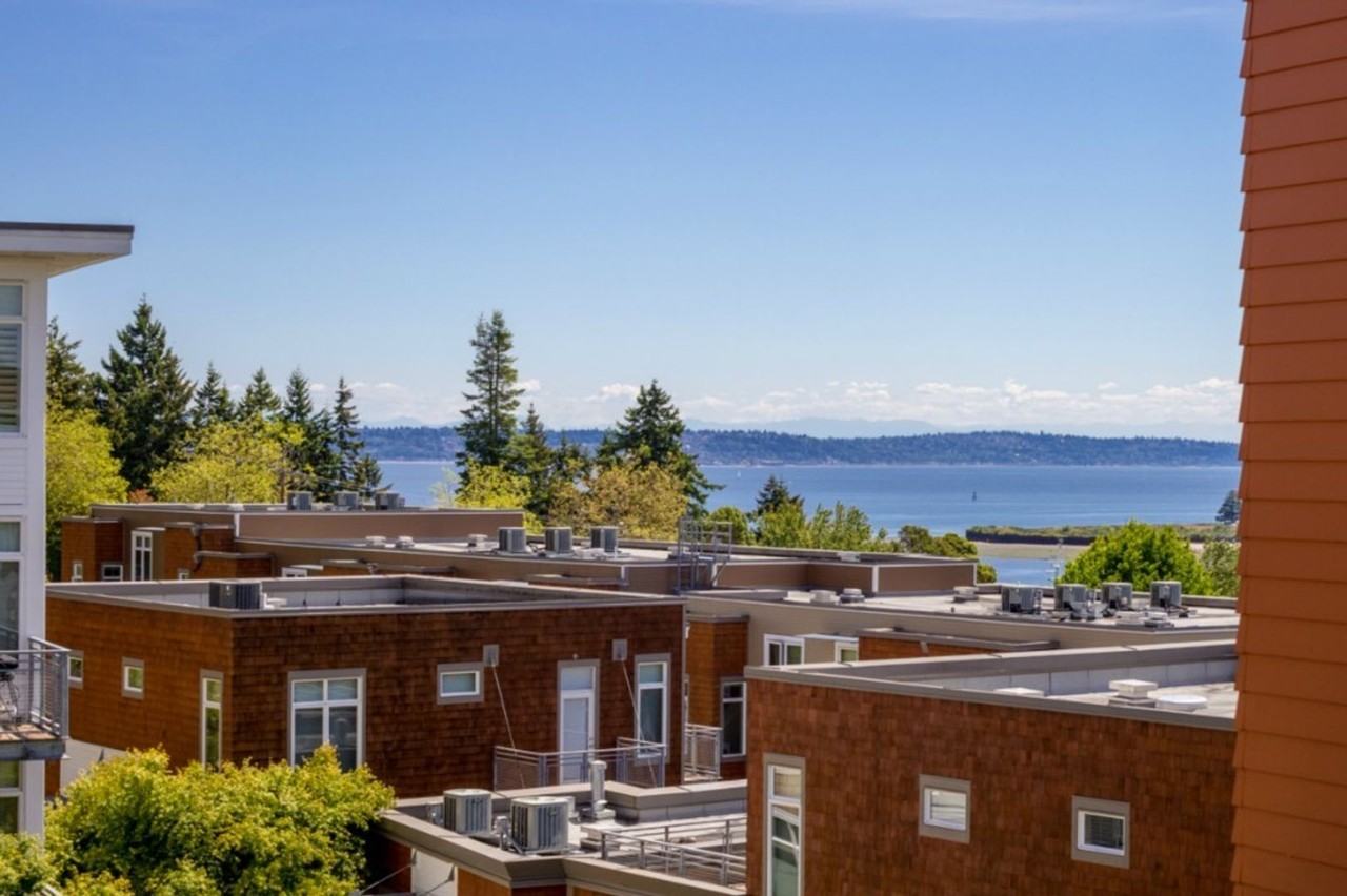 170 Harbor Sq Loop Ne - Photo 2 of 10