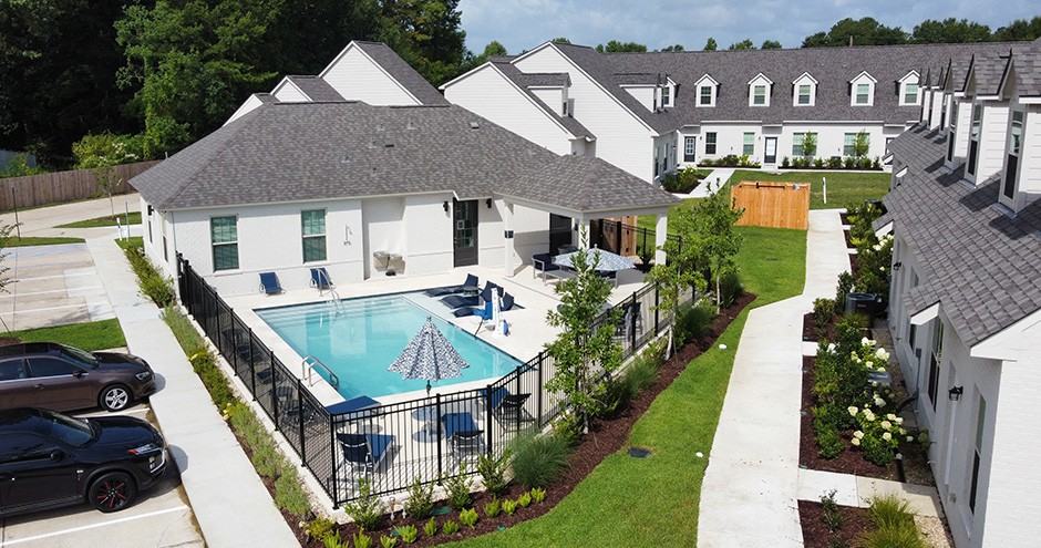 Arabella Townhomes - Photo 3 of 24