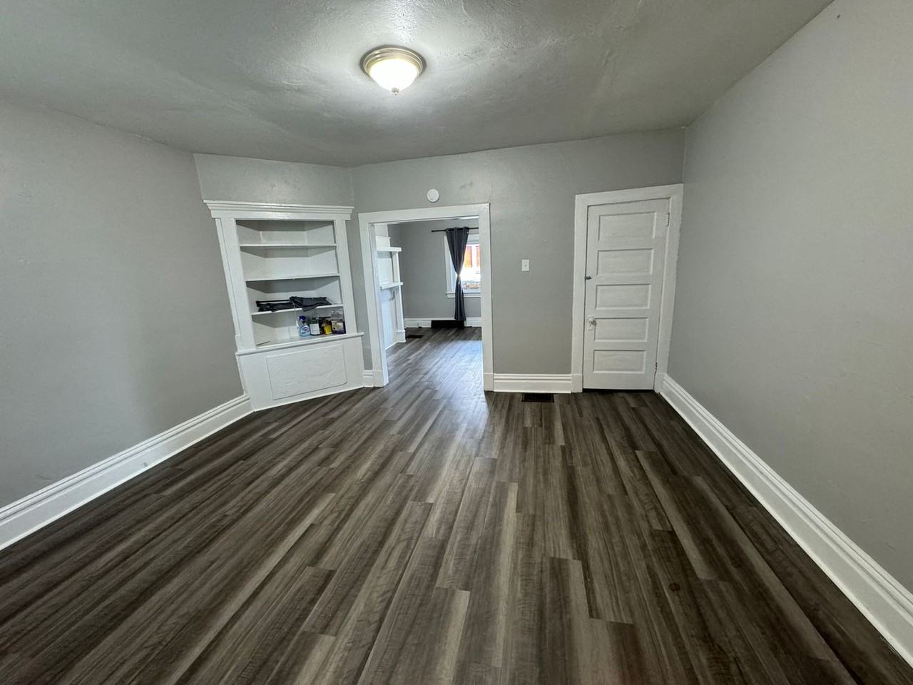 7321 Woodlawn Ave - Photo 3 of 14