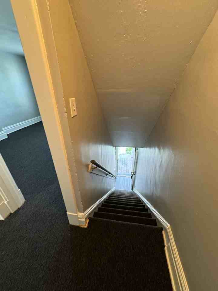 7321 Woodlawn Ave - Photo 7 of 14