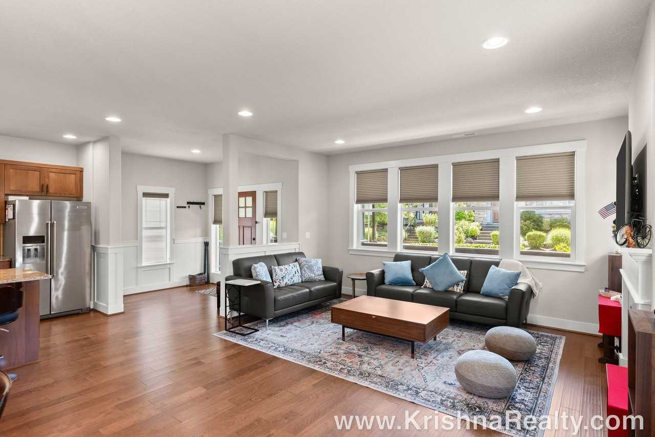 14791 Nw Cosmos St - Photo 5 of 27