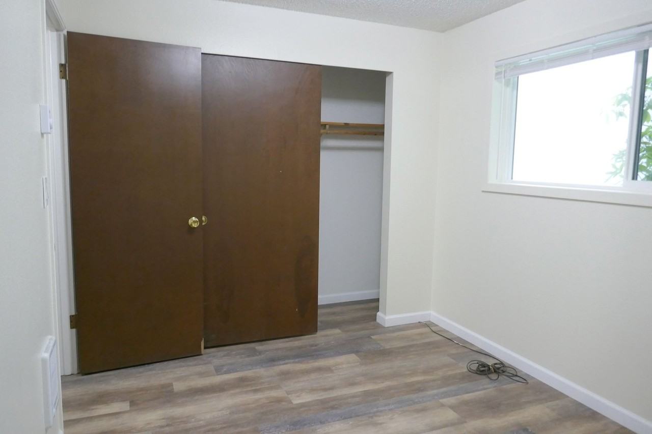 3926 Grand Ave - Photo 5 of 7