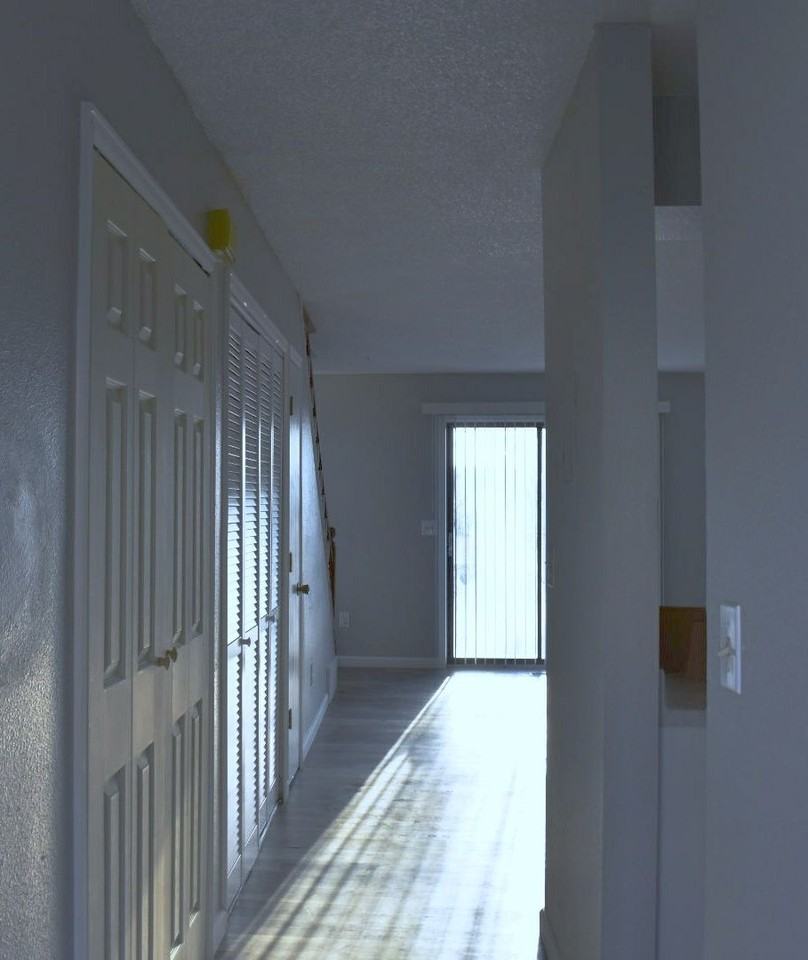 Updated 2 bedroom unit across the street from Riverbend Park! - Photo 3 of 10