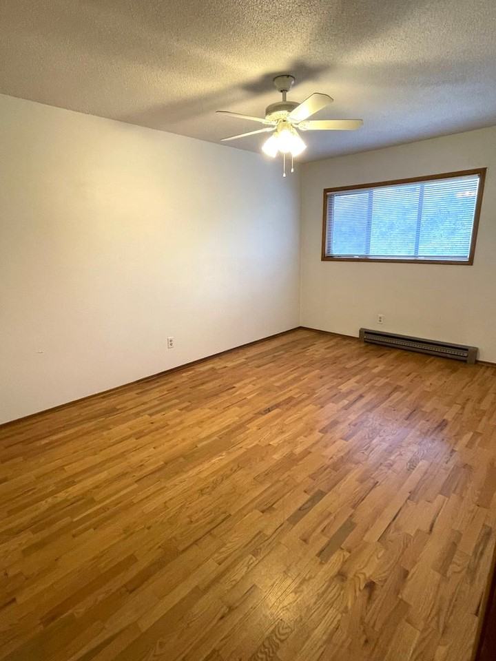 89 N Waverly Pl #E - Photo 5 of 18