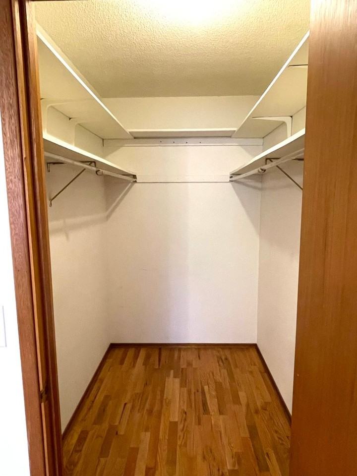 89 N Waverly Pl #E - Photo 6 of 18