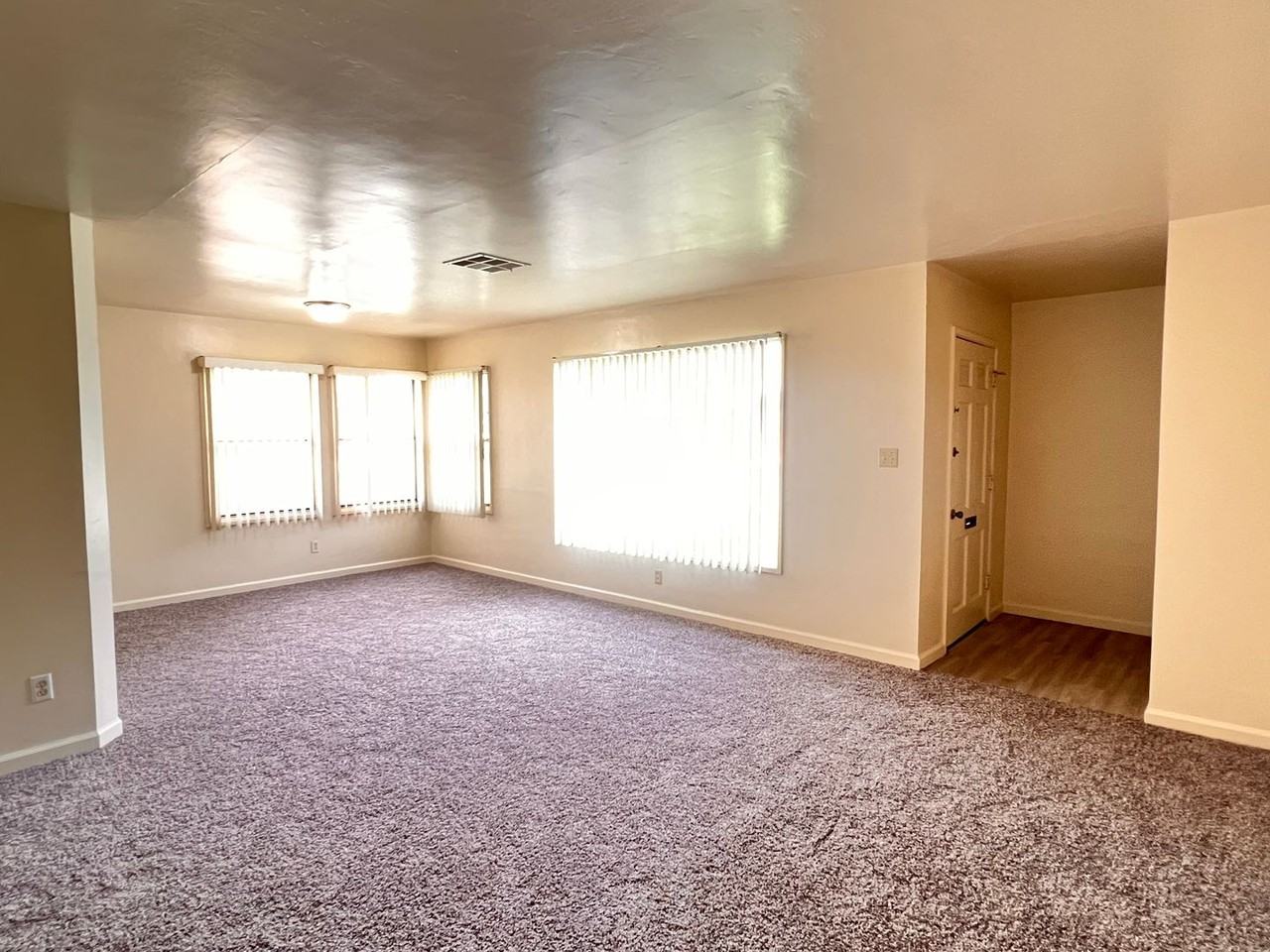 2637 Cedar St - Photo 3 of 25