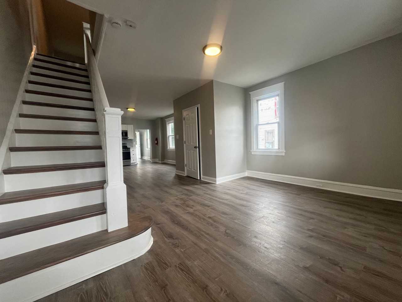 139 N 25th St - Photo 3 of 15