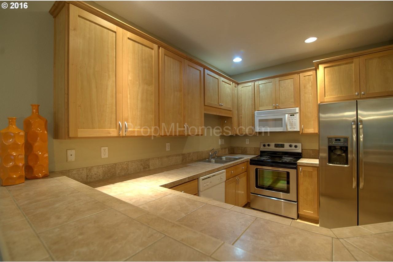 9325 Sw Jasper Dr - Photo 5 of 16