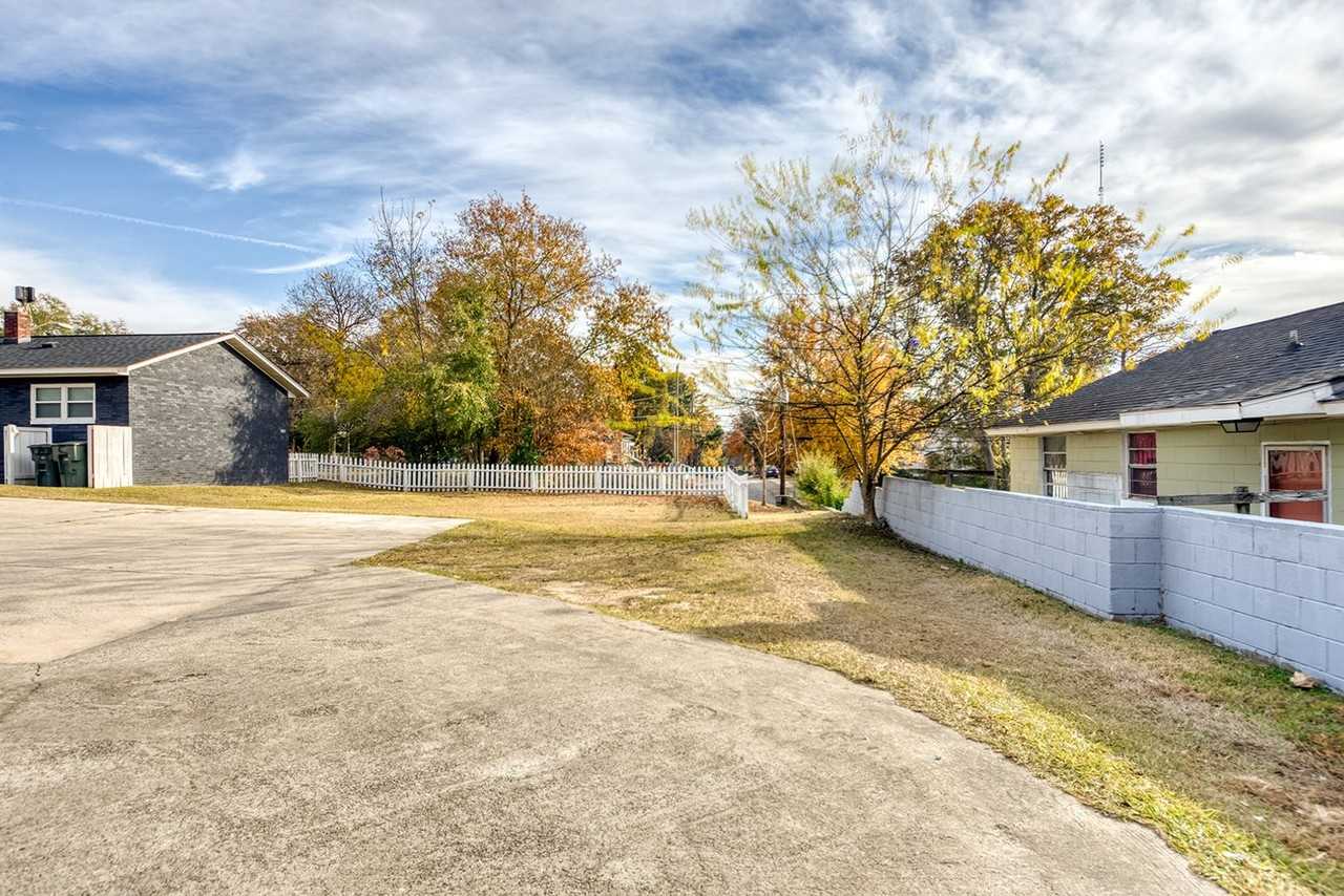 2451 Gervais St - Photo 2 of 12