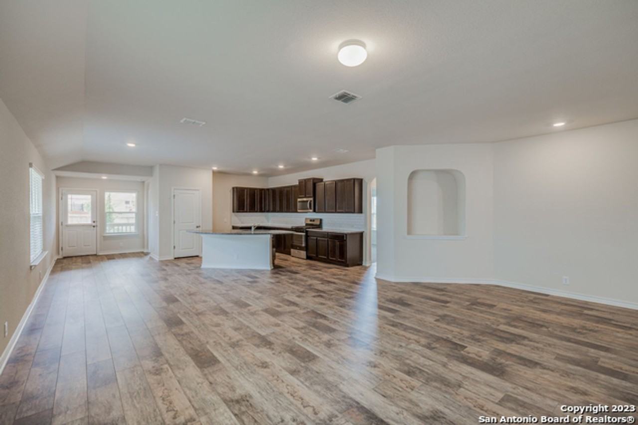 14110 Lavaca Spgs - Photo 2 of 10