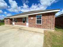 899 Hampton Lane - Photo 1 of 1
