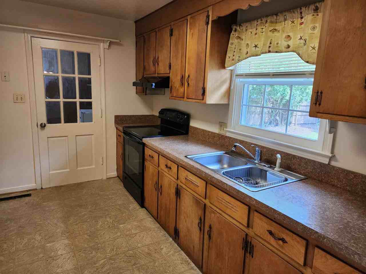 12 Fauquier Pl - Photo 3 of 20